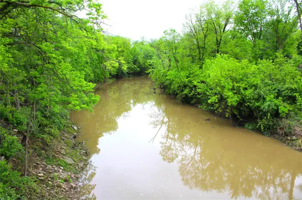 314 East Madison St, Paris, MO 65275