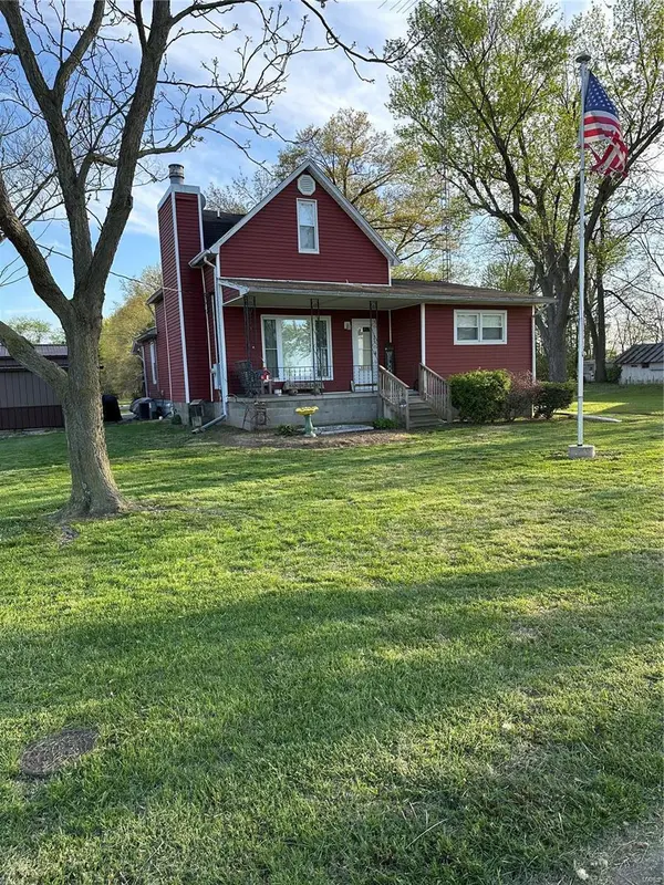 405 W Ninth St, Bellerive, IL 62810
