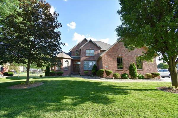 604 W Second ST S, Mount Olive, IL 62069