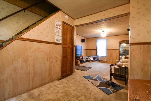 1105 E Main ST, Staunton, IL 62088