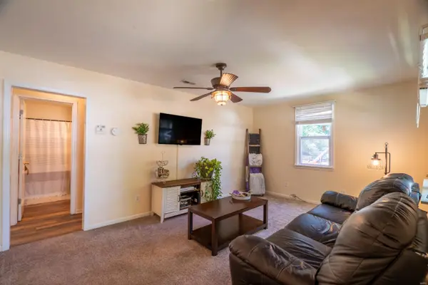 228 Holland DR, Richland, MO 65556