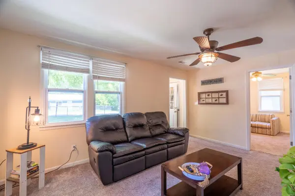 228 Holland DR, Richland, MO 65556