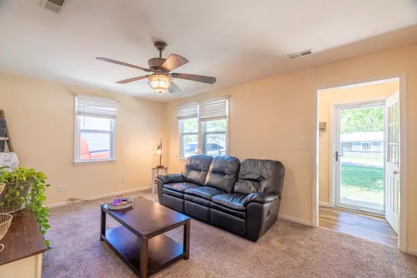 228 Holland DR, Richland, MO 65556