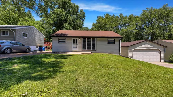 37 Barto DR, St Louis, MO 63135