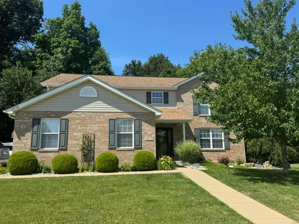 2579 London LN,  Shiloh,  IL 62221