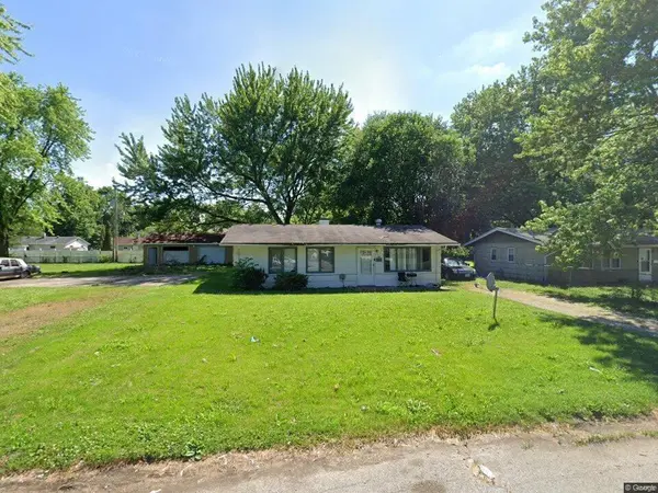 15 E Adams, Cahokia, IL 62206