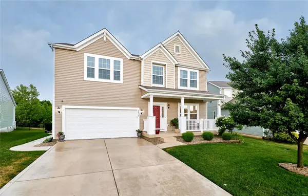2817 Preston Woods TRL, Lake St Louis, MO 63367