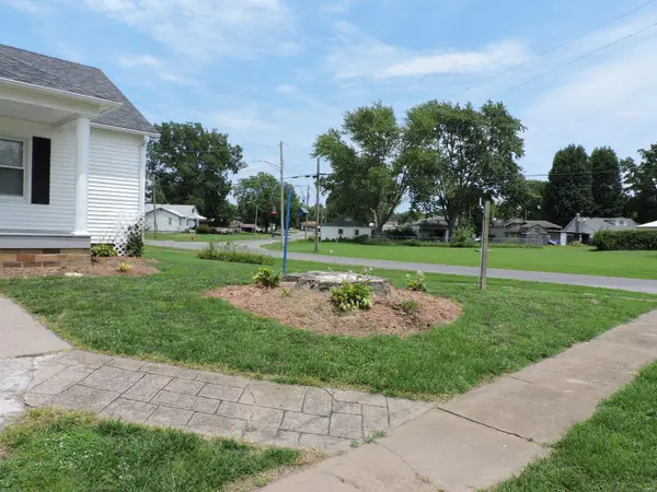 102 W Maple ST, Campbell Hill, IL 62916