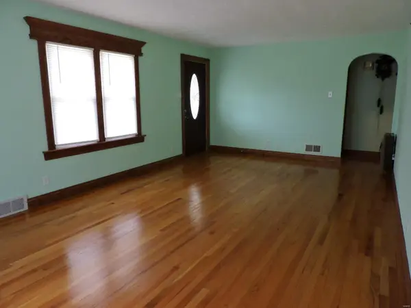 102 W Maple ST, Campbell Hill, IL 62916