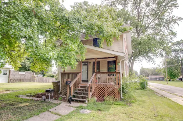903 N Charles ST,  Carlinville,  IL 62626