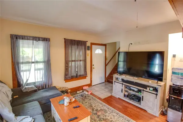 903 N Charles ST, Carlinville, IL 62626