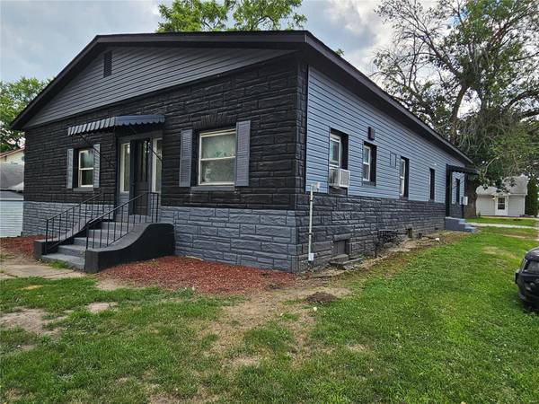 302 S Washington ST, Bunker Hill, IL 62014
