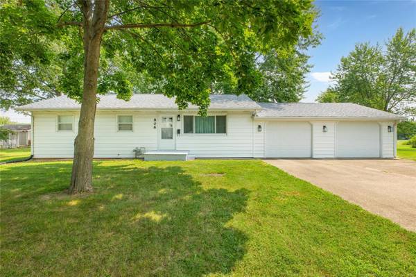 806 S Illinois, Litchfield, IL 62056