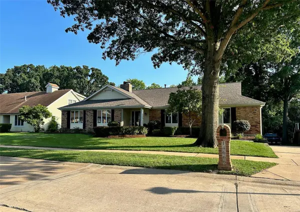 14666 Chesterfield Trails DR, Chesterfield, MO 63017
