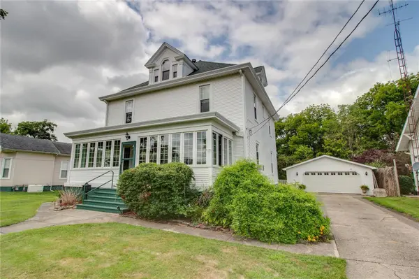 312 N High ST, Carlinville, IL 62626