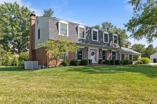 310 Conway Lake DR, St Louis, MO 63141