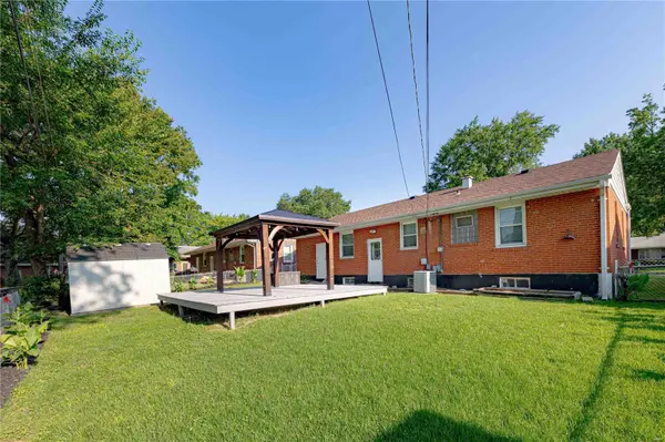 1074 Fontaine Place, Bellefontaine Nghbrs, MO 63137