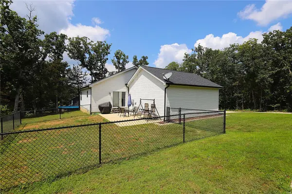 1512 Antoinette DR, Bonne Terre, MO 63628