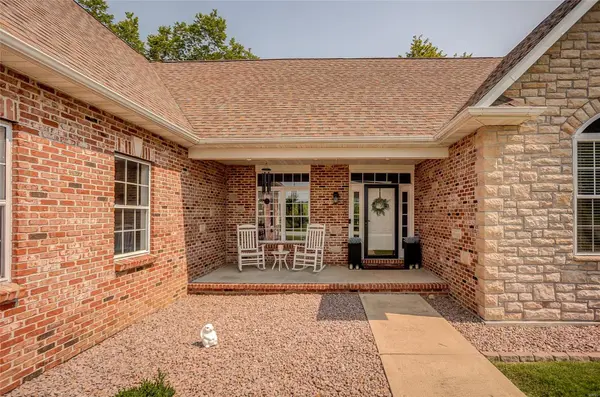 8241 Peabody Road, Freeburg, IL 62243