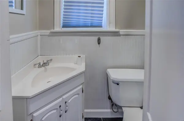145 Orchard DR, Belleville, IL 62221