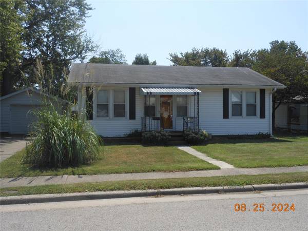 145 E 6th ST, Roxana, IL 62084