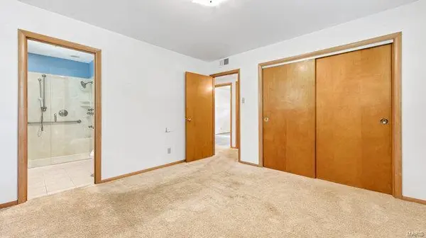 3 Hawthorne DR, Warrenton, MO 63383