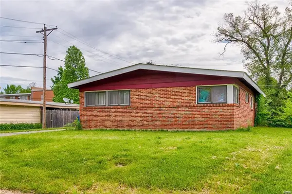 6612 Bitteroot LN, St Louis, MO 63134