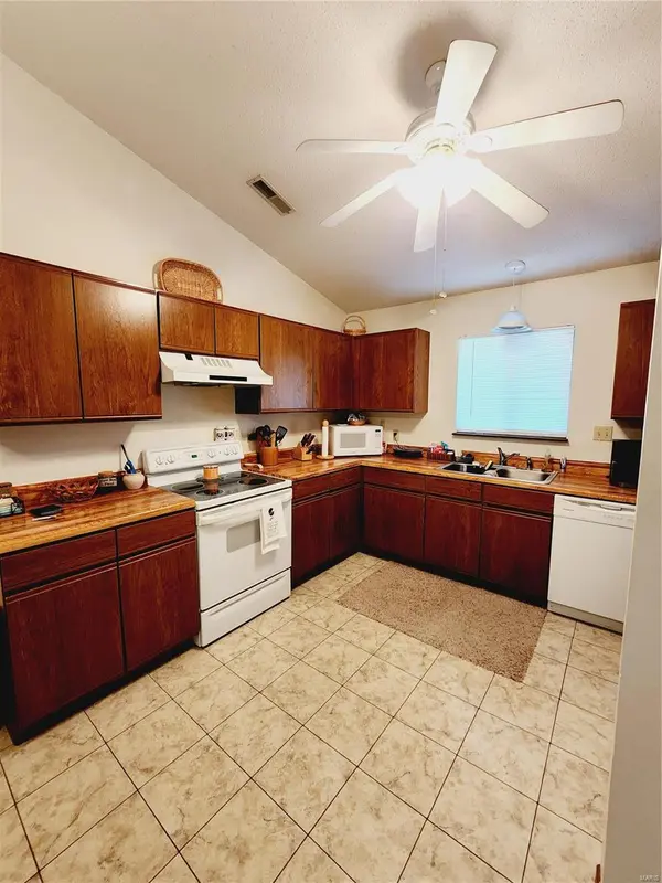 18976 Pine Lake RD #D10, Monroe City, MO 63456