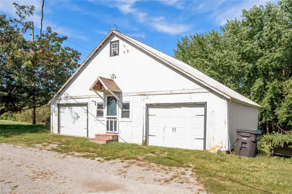 3048 Grotefendt RD, Marine, IL 62061