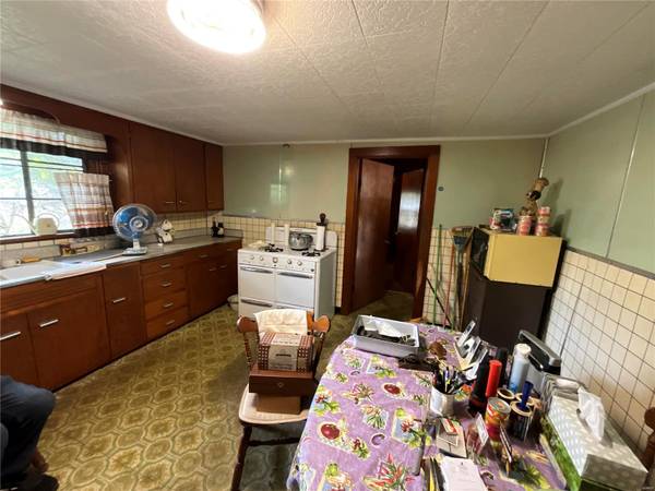 615 S Union ST, Staunton, IL 62088