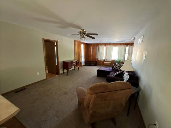 204 S 7th ST, Benld, IL 62009