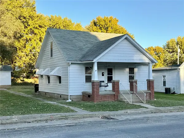 511 N 7th ST, Louisiana, MO 63353