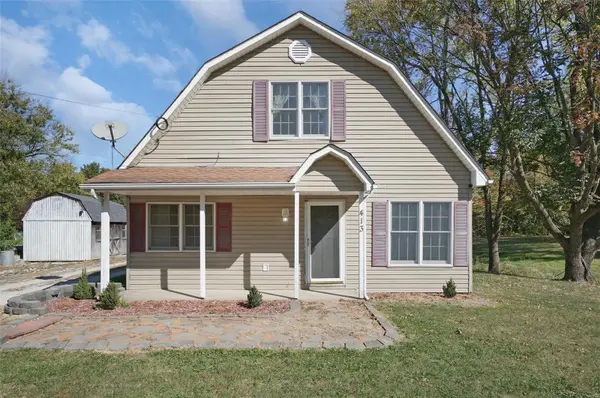 413 E Champ Clark DR, Bowling Green, MO 63334