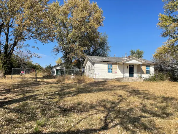 949 New Buffalo RD, Lebanon, MO 65536