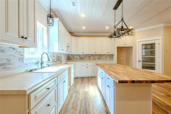 128 Briar Wood Place, Poplar Bluff, MO 63901