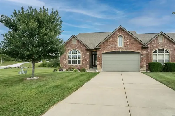 120 Canyon Creek CIR, Moscow Mills, MO 63362