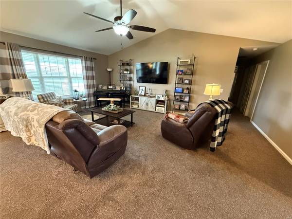 18 Morgan Lane, Bowling Green, MO 63334