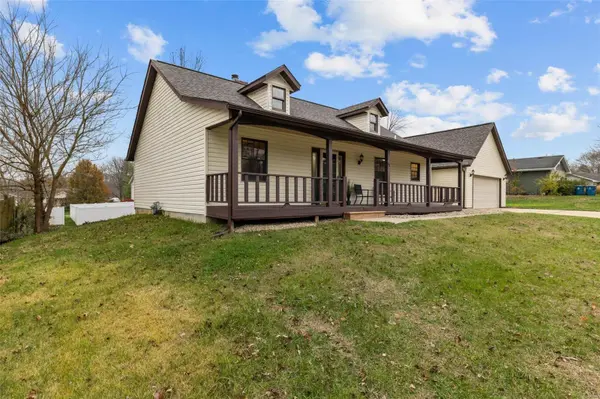 93 Fox Run RD, Collinsville, IL 62234