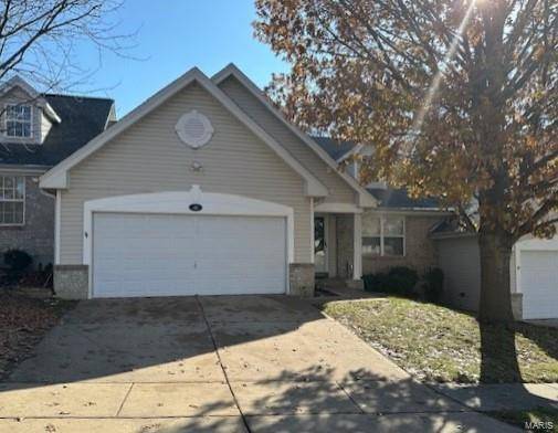 21 Autumn View Trail CT,  Bridgeton,  MO 63044