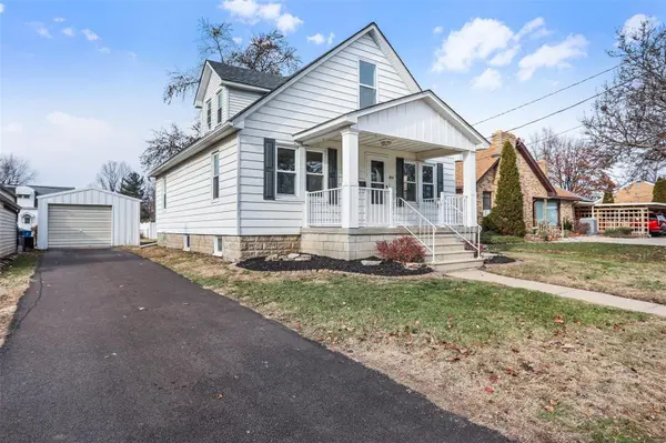 472 S Prairie ST,  Bethalto,  IL 62010