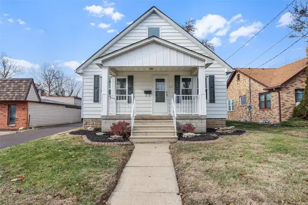 472 S Prairie ST, Bethalto, IL 62010
