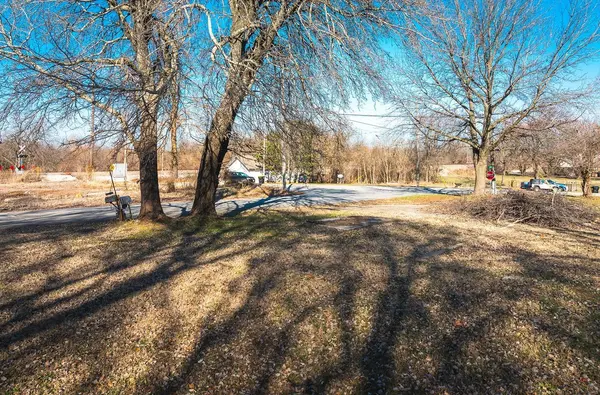402 S Frisco ST, Marionville, MO 65705