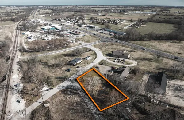 402 S Frisco ST, Marionville, MO 65705