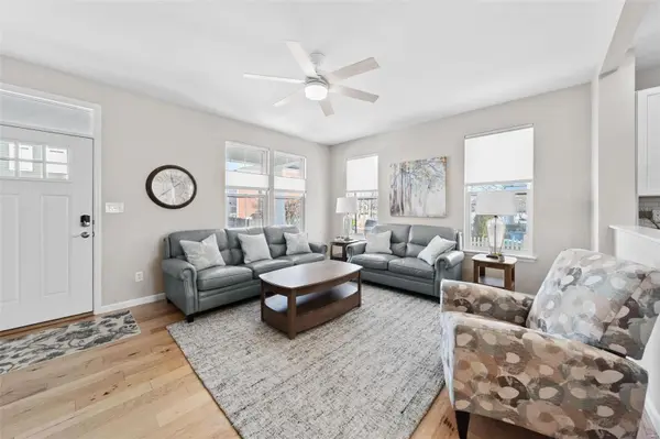 3205 Hadrian ST, St Charles, MO 63301