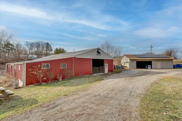 424 Equus LN, Troy, IL 62294