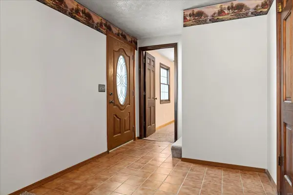 424 Equus LN, Troy, IL 62294