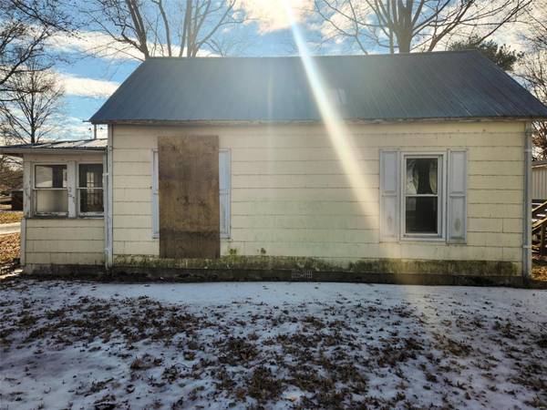 209 N ERVIN ST, Cutler, IL 62238