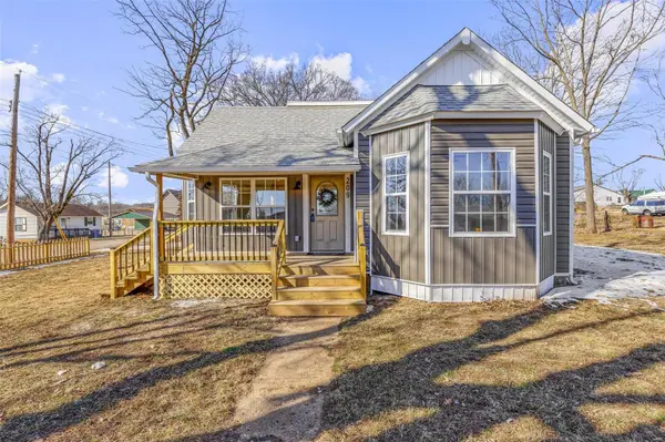 209 S Cowling ST, Desloge, MO 63601