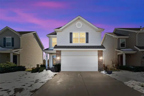 3408 Charlestowne Crossing DR, St Charles, MO 63301