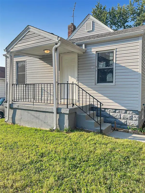 9429 Muriel AVE, Woodson Terrace, MO 63114